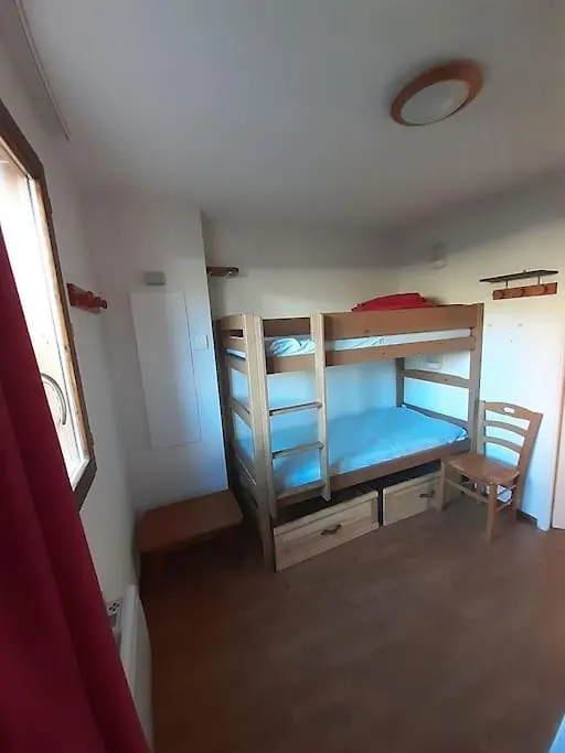 Chalet 6-8 Couchages A La Joue Du Loup Le Devoluy 0*,  France